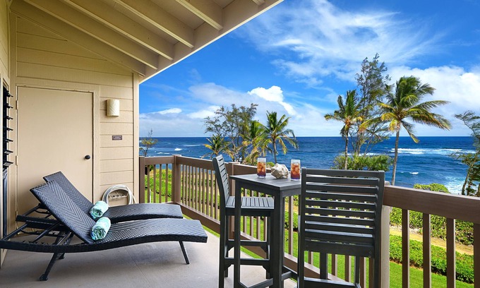 Lihue Condo | Experience Oceanfront Bliss in Our Newly Renovated Suite