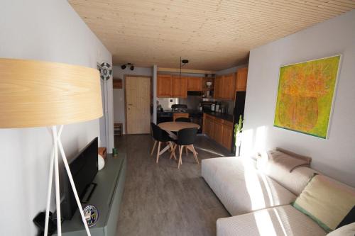 Evolene Apartment | Spacious Family-Friendly Apartment for 1-6 Guests