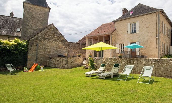 Saint-Robert House | RENT A VERY NICE GITE IN A CLASSIFIED VILLAGE LABEL "plus beau village de france" (most beautiful village in France)