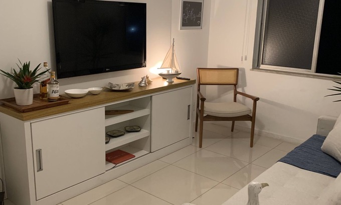 Centro Apartment | Guest Rated 10/10: Oceanfront 2-Bedroom Apt at Fort Beach