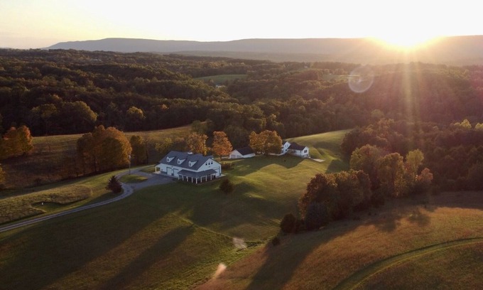 Berkeley Springs House | Perfect for Groups: Rent the Estate! Sleeps 20 on 120 Acres