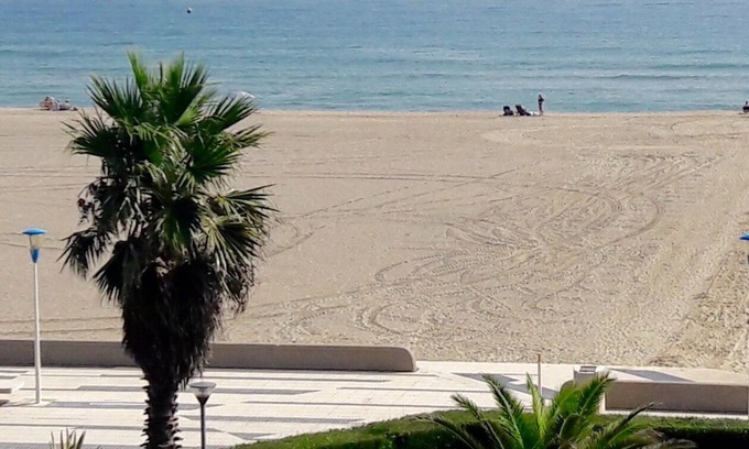 La Cote Radieuse Apartment | Serene Apartment with Ocean Views and Direct Beach Access