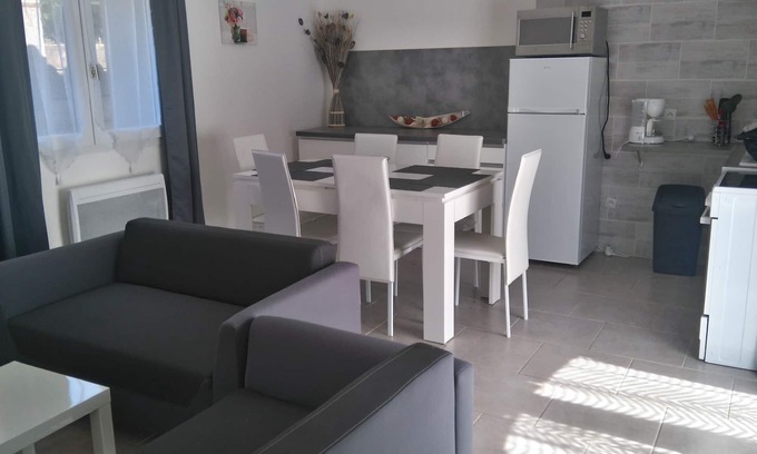 Cendras House | Charming Rental Domaine De La Baume: Guest Rated 9.6/10