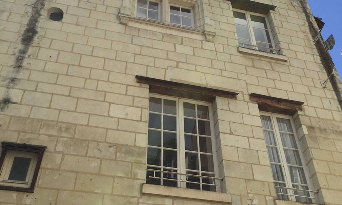 Chinon Apartment | Cozy 2-Room Apartment in Historic Chinon City Center