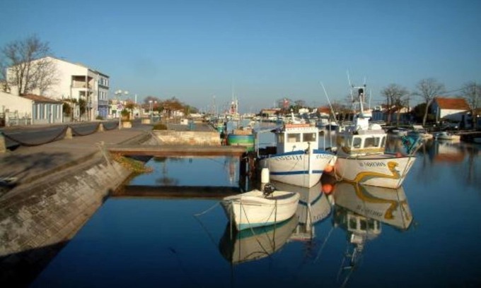 Saint-Georges-d'Oleron House | Pet-Friendly Oceanfront Rental in St Georges d'Oleron