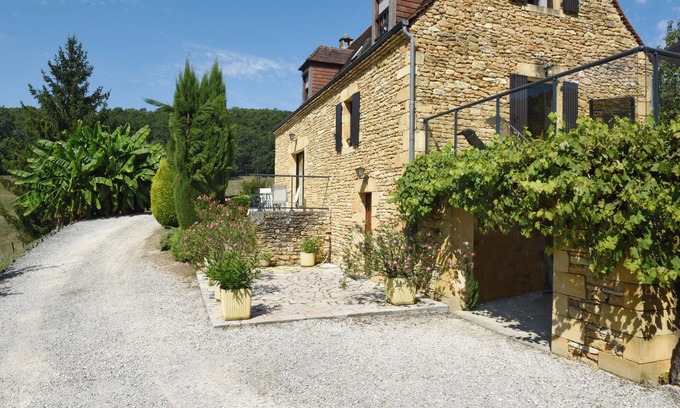 Sarlat-la-Caneda Cottage | Enchanting Holiday House in Sarlat la Canéda - Rated 9.8