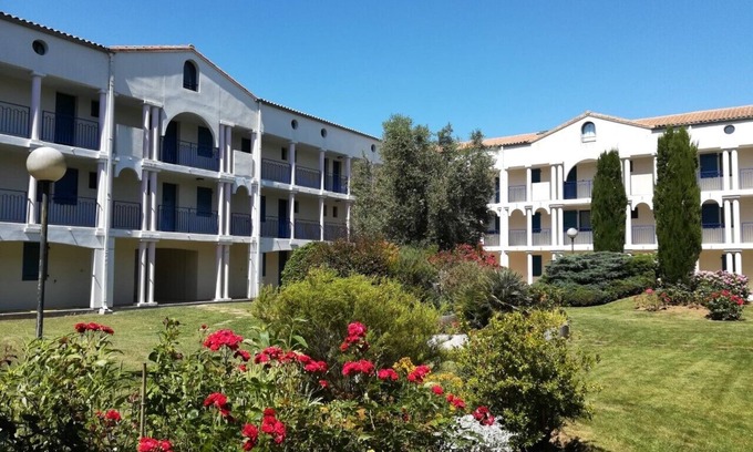 Vaux-sur-Mer Apartment | Relaxing South-Facing Apartment Steps from Nuzan Beach
