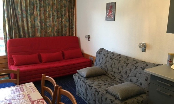 Seez Apartment | Cozy Rental Studio Arcs 1800 with Pool and Pet-Friendly Amenities