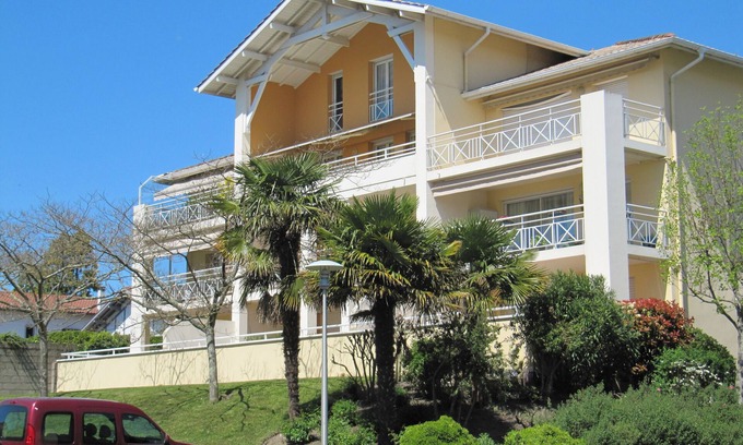 Anglet Apartment | Inviting Two-Room Apartment in Anglet Center with Ocean View