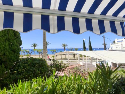 L'Hospitalet de l'Infant Apartment | Pet Friendly Retreat with Oceanfront Views at Rentalmar El Capitan