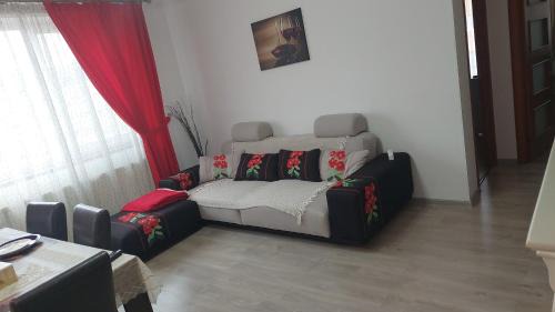 Bistrita Apartment | Unforgettable Family Retreat at RentForComfort in Bistrita