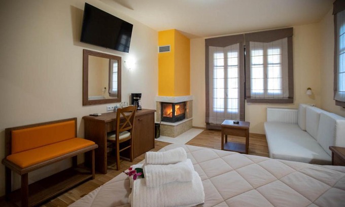 Sofades House | Rentinia Inn: Guest Rated 9.8 with Family-Friendly Amenities