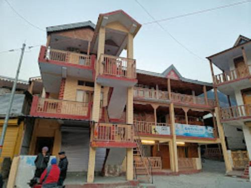 Faizabad Hotel | Discover Renu Paradise: Family-Friendly Stay in Ayodhya