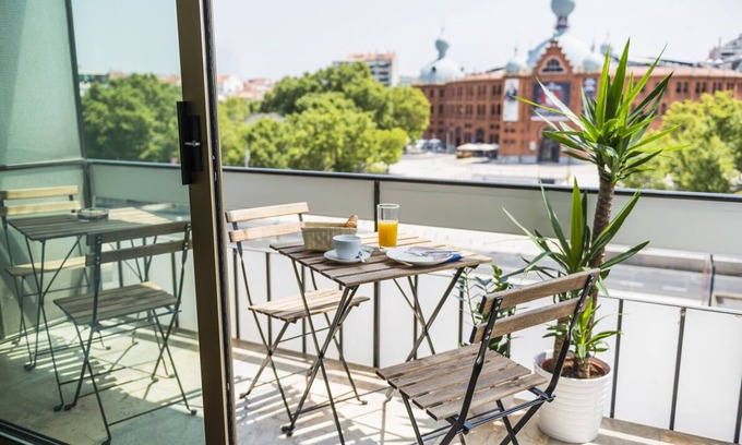 Lisbon Old Town Bed & Breakfast | Exceptional República Bed & Breakfast with Spa and Kitchen