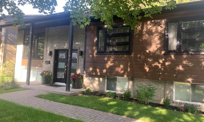 Repentigny House | Perfect Getaway: Repentigny Near Montréal & Laurentides
