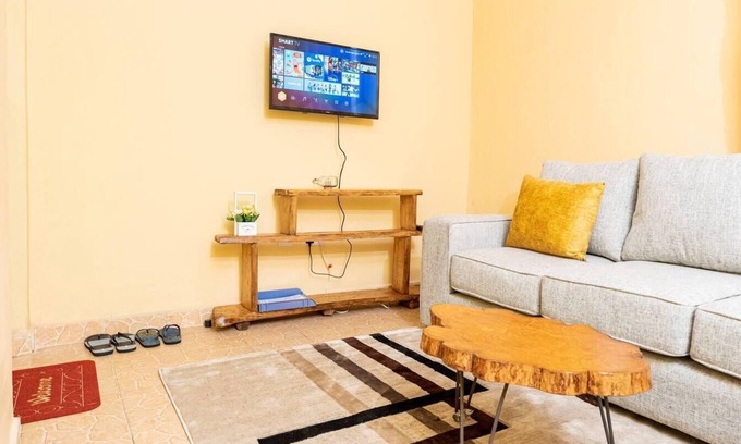 Karen Apartment | Cozy Repose Stay with Kitchen, Parking & WiFi in Karen