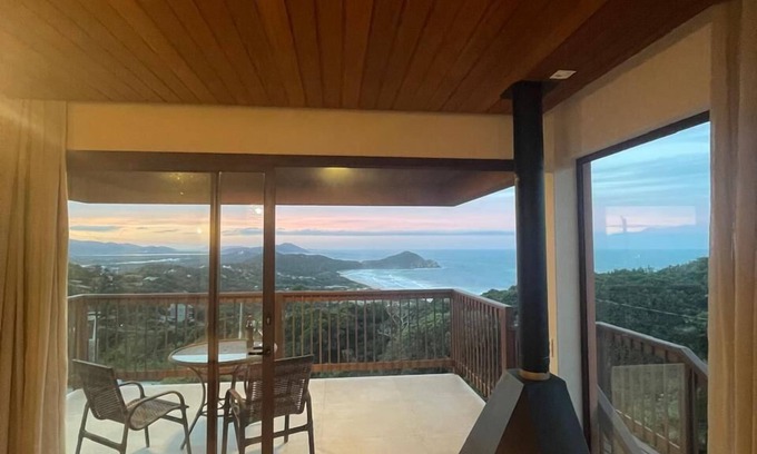 Praia do Rosa Hotel | Relax at Reserva Pilger with Ocean Views and Spa Access