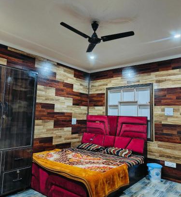 Srinagar House | Top-Rated Reshi Guest House: Pet-Friendly & Child Welcoming
