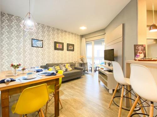 Laguna Apartment | Pet-Friendly Resid. Clube Mar Grosso with Pool in Laguna