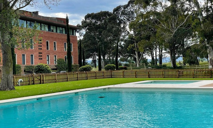 Torroella de Montgri Apartment | Family-Friendly Stay at RESID. GOLF 22 with Pool & Spa