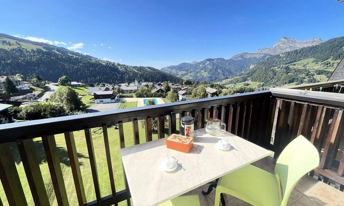 Notre-Dame-de-Bellecombe Apartment | Residence Les Alpages - Studio skis at the feet with an exceptional view