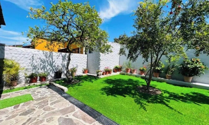 Chapala House | Exceptional Residencia Ibarra: Family-Friendly with Kitchen