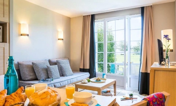 Port-en-Bessin-Huppain House | Residence Pierre & Vacances Le Green Beach**** - House 6 people - 2 bedrooms - Terrace
