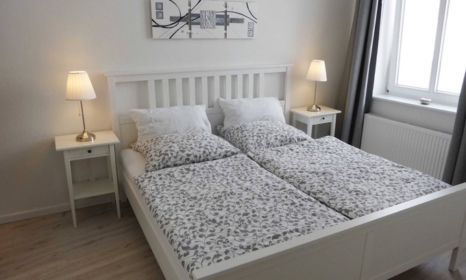 Warnemuende Apartment | Top-Rated Residence 6 with Ocean View at Church Square