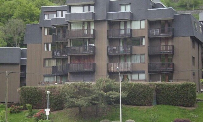 Mont-Dore Apartment | Cozy Residence A. LE CAPUCIN: Family-Friendly Stay Near Courts