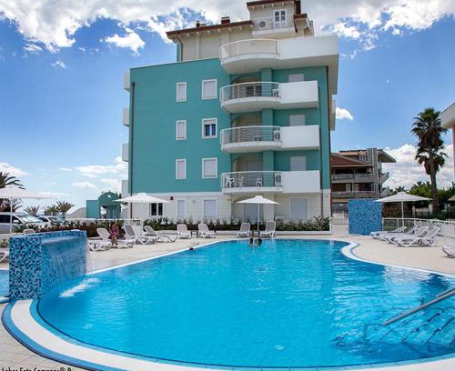 Martinsicuro Apartment | Experience Oceanfront Bliss at Residence Acquasuite