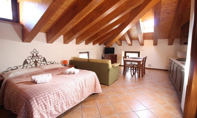 Brusson Apartment | Pet-Friendly Residence Aquila in Mono Corno Bussola