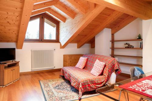 Acceglio Apartment | Pet-Friendly Residence Chalet Provenzale - Rated 9.5/10