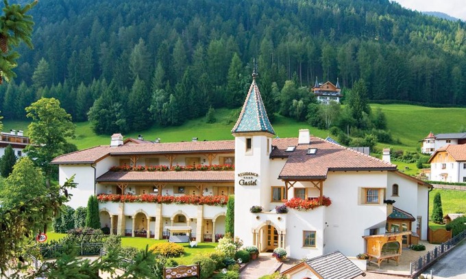 Ortisei Apartment | Exceptional Residence Ciastel: Oceanfront Bliss & Spa Retreat