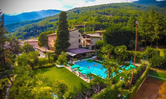 Pomarolo Hotel | Pet-Friendly Oceanfront Residence Concaverde for Families