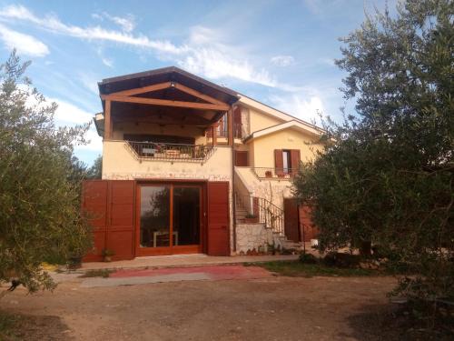 Ossi Apartment | Oceanfront Residence degli Ulivi with Stellar 9.4 Rating