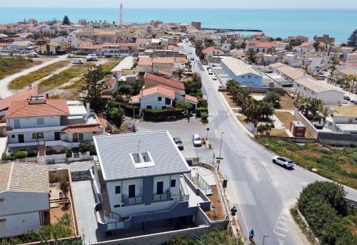 Punta Secca Apartment | Oceanfront Residence El Flaro in Punta Secca - Guest Rated 8.8