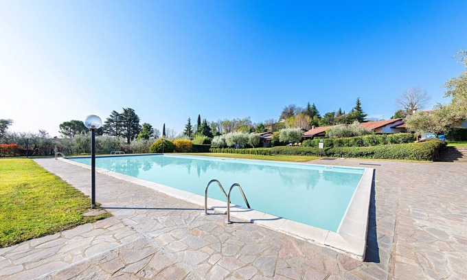 Soiano del Lago Apartment | Family-Friendly Residence Elena 19/B with Pool & Breakfast