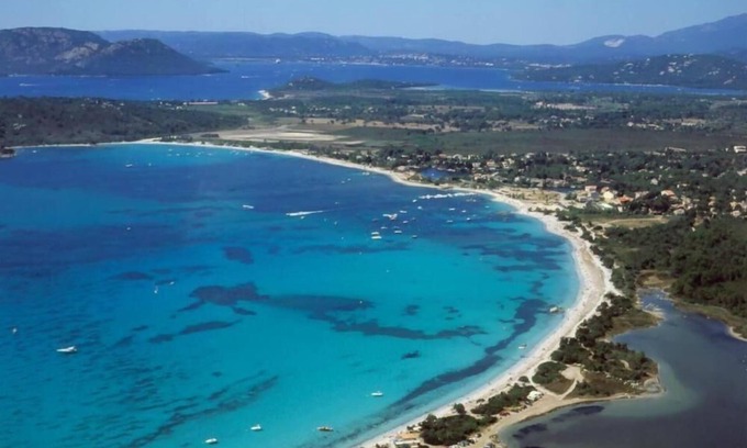 Lecci Hotel | Relax at Residence Fiori Di Cala Rossa with Pool & Spa