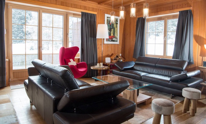 Vaz-Obervaz Ski Chalet | Family-Friendly Residence for 12 at Crestas Lenzerheide
