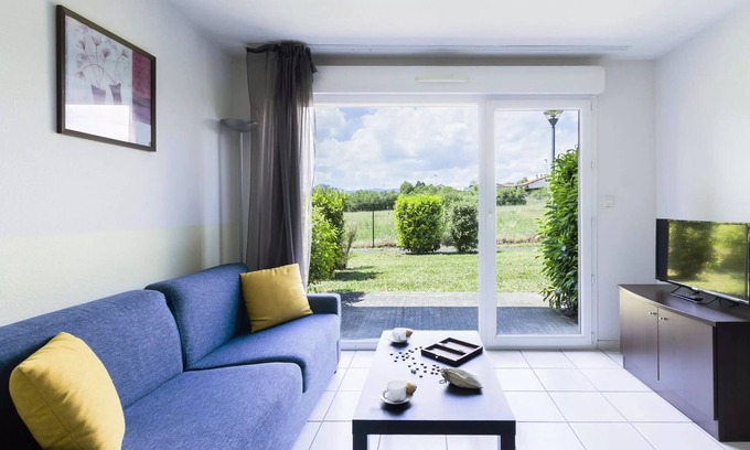 Gerzat Apartment | Discover Residence Garden & City Clermont-Ferrand Gerzat