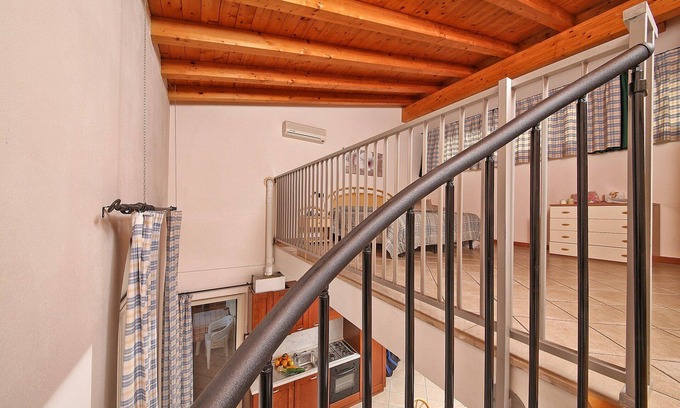 Cunettone-villa House | Discover Residence Il Colombaro: Cozy Three-Room Retreat
