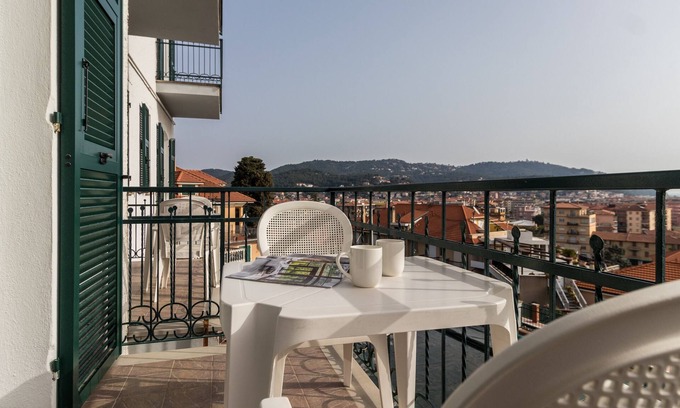 Marina di Andora House | Experience Oceanfront Bliss at Residence Il Poggio
