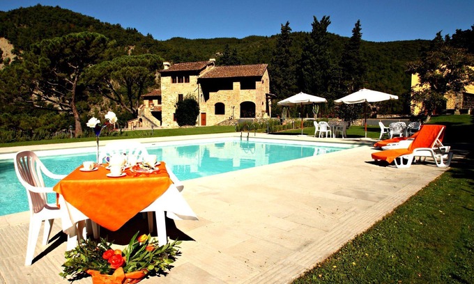 Dicomano Apartment | Comfortable Residence in Carbonile with Child-Friendly Amenities