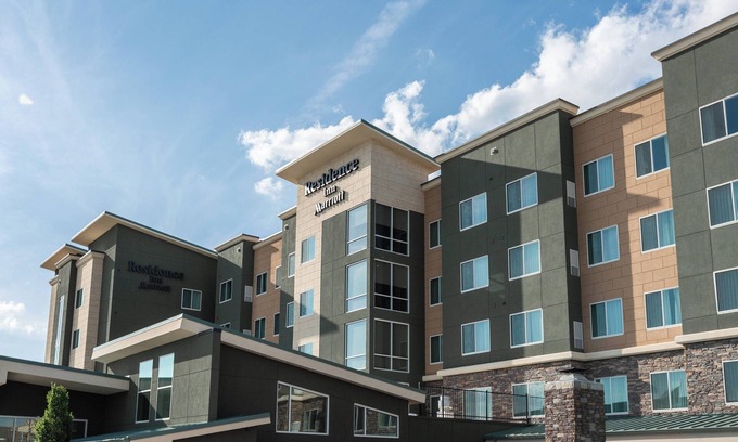 Oklahoma City Hotel | Discover Residence Inn Oklahoma City North with Pool & Spa