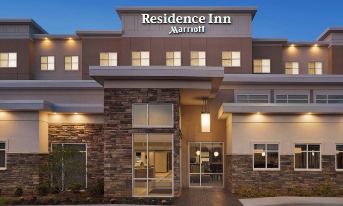 Winston - Salem Hotel | Inviting Residence Inn by Marriott Winston-Salem with Pool