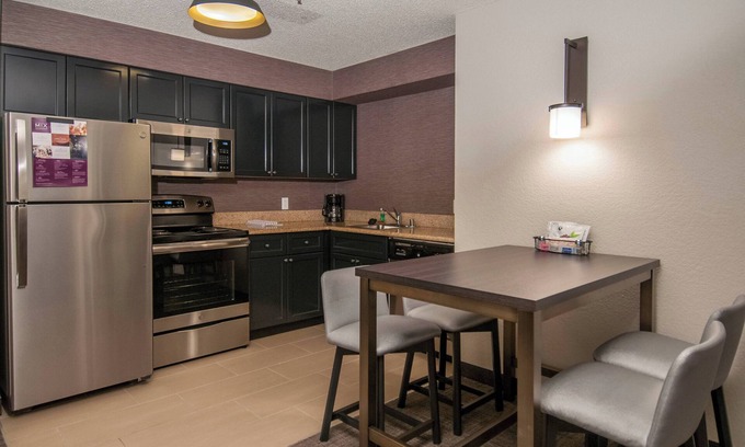 Springdale Hotel | Discover Residence Inn by Marriott Springdale with a Pool