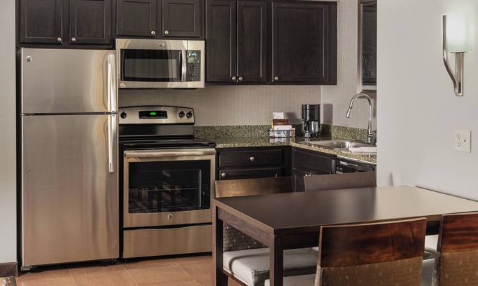 Franklin Hotel | Eco-Friendly Residence Inn by Marriott Boston-Franklin
