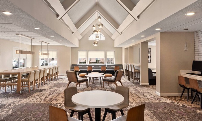 Deptford Hotel | Family-Friendly Residence Inn by Marriott Deptford Awaits