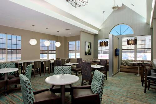 Southwest Colorado Springs Hotel | Inviting Residence Inn Colorado Springs South with Pool & Pets