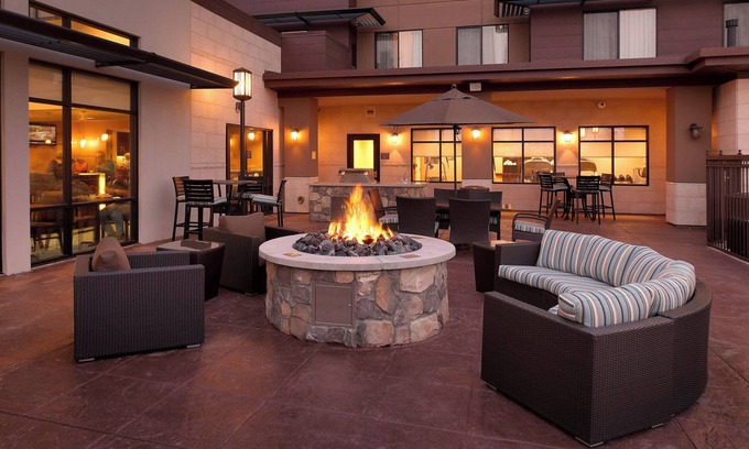 Gilbert Hotel | Exceptional Residence Inn Phoenix Gilbert with Pool & Spa